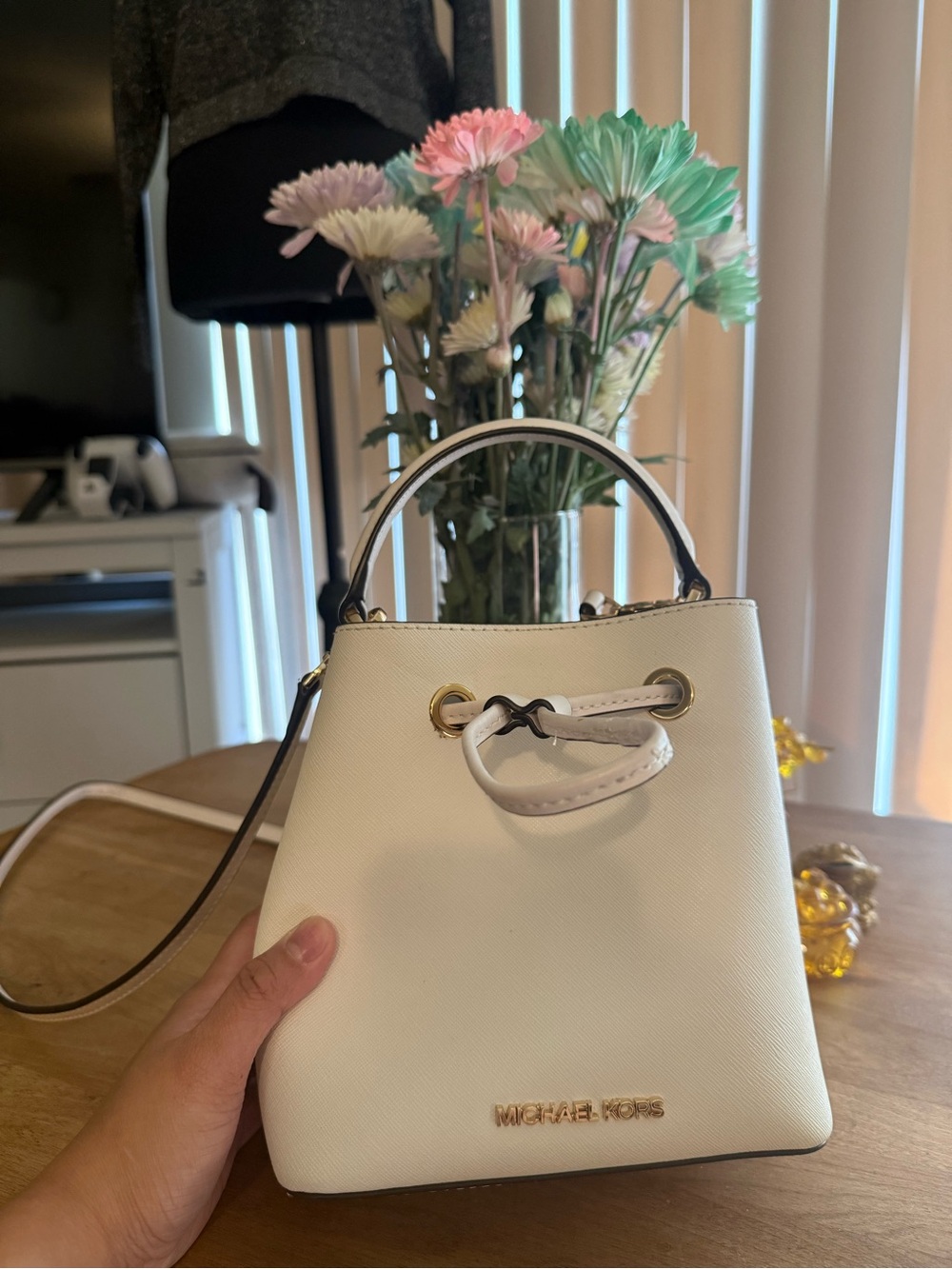 Michael Kors Cream Leather Mini Drawstring Bucket Bag - Picture 3 of 7